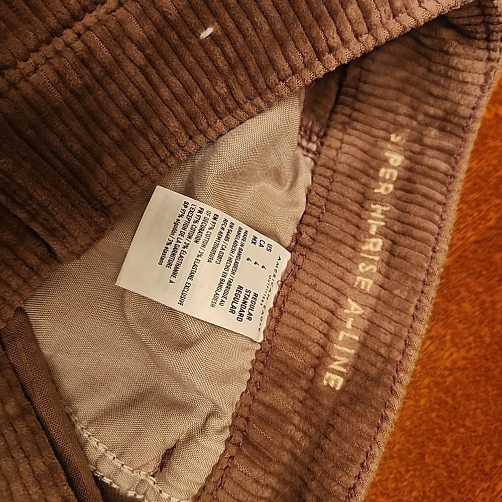 American Eagle Women's Corduroy Mini Skirt Taupe Size 4 Zipper Front - Picture 3 of 6